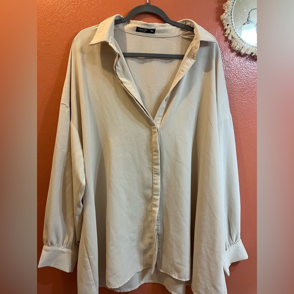 Cream shein button up - Picture 1 of 4